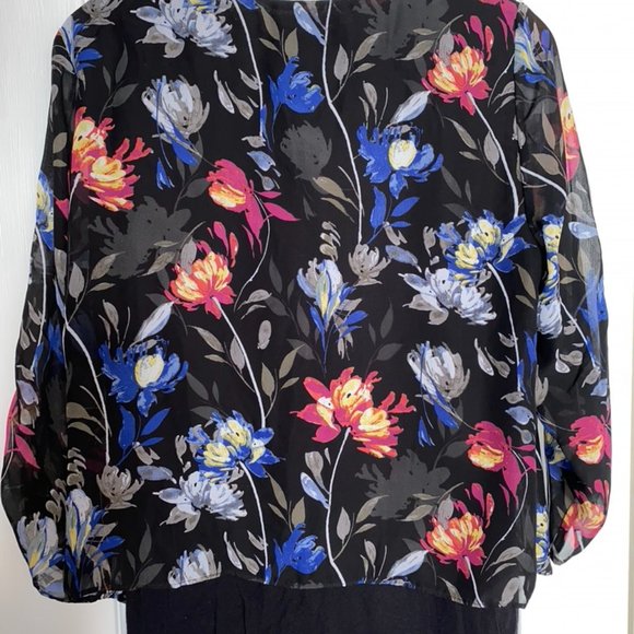 Apt 9 - Black floral blouse w/ asymmetrical hem - Picture 5 of 6